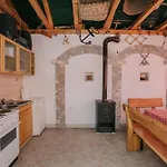 Vila Dagovi *
